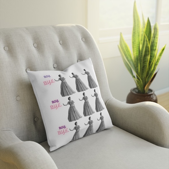 Queen Elizabeth Playful memorabilia Throw Pillow - Picture 3 of 3